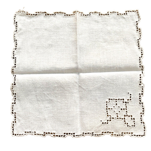 Vintage White Cotton Muslin Fabric Cocktail Napkins Cutwork Hand Finished (4) - Picture 2 of 4